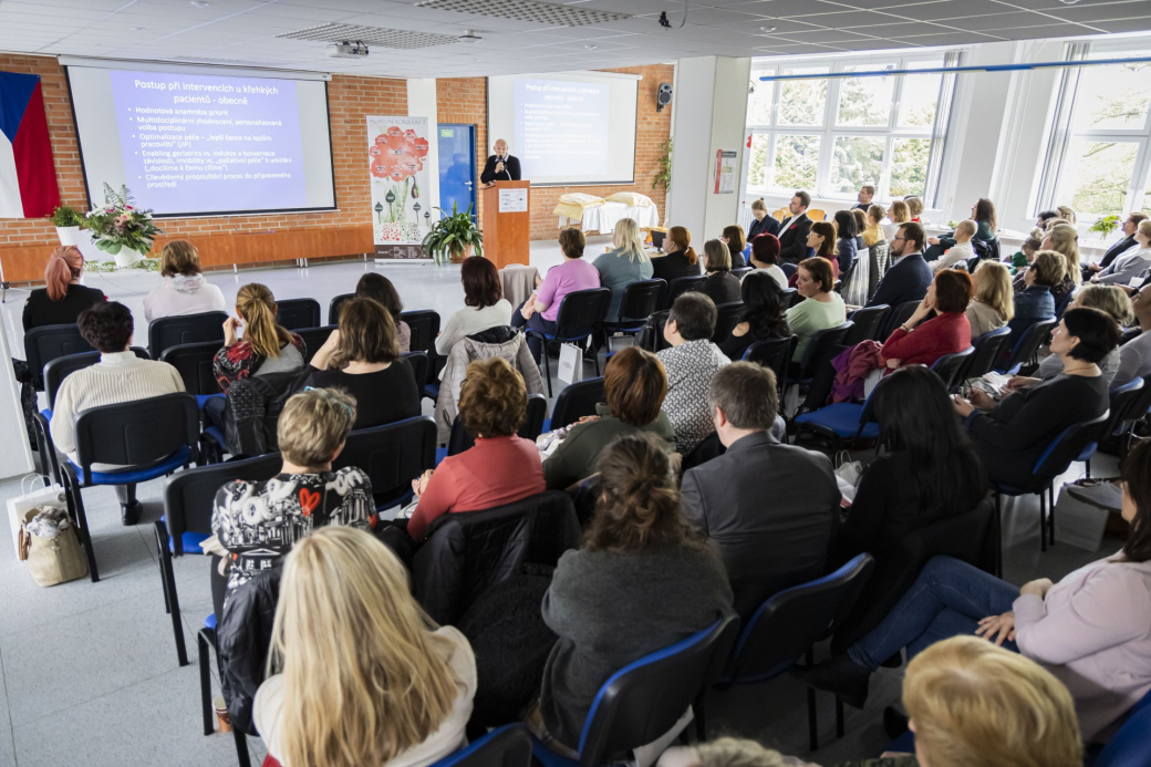 Konference o paliativní péči se zúčastnilo téměř 300 odborníků
