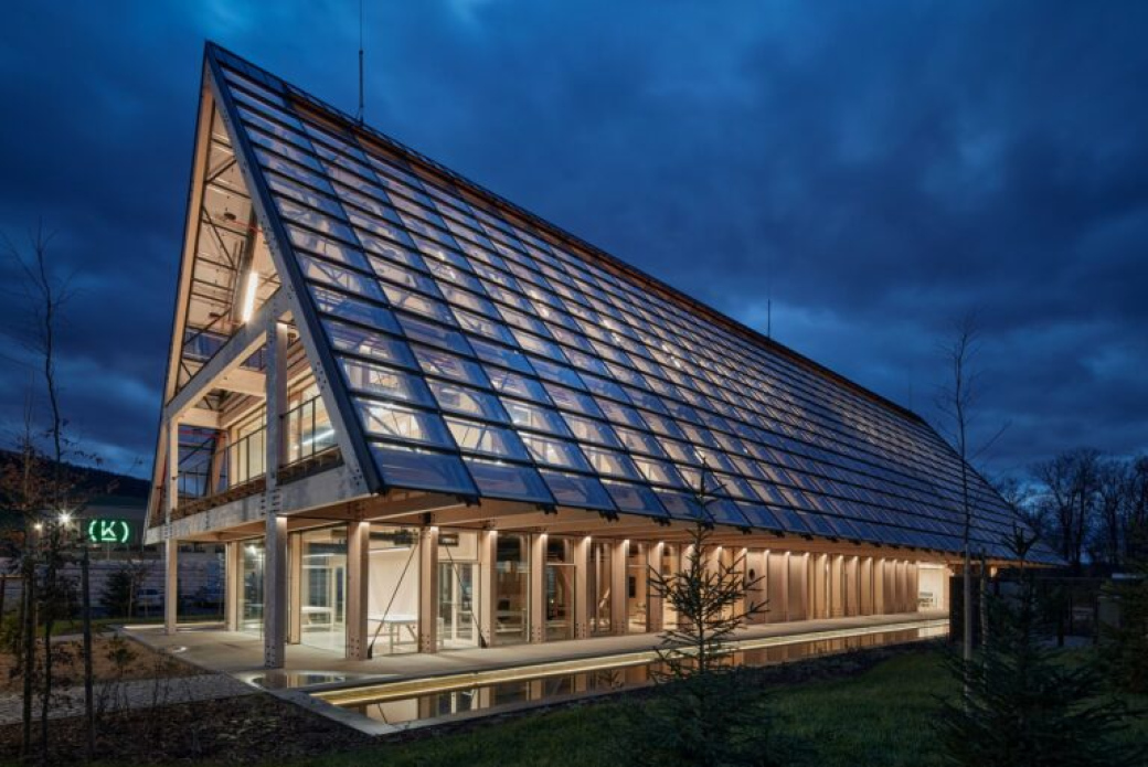 Hlavní cenu soutěže Grand Prix architektů 2023 získalo sídlo společnosti Kloboucká Lesní