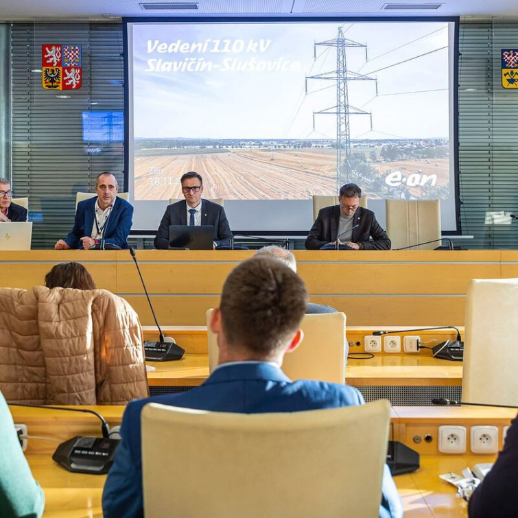 Dohoda odblokovala klíčový energetický projekt ve Zlínském kraji: Nové vedení velmi vysokého napětí se vyhne Maleniskům