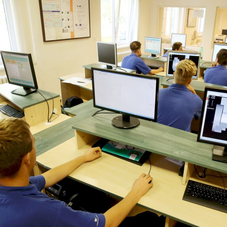 Zlínský kraj buduje silný systém kariérového poradenství. Do podpory žáků se zapojují školy, firmy i rodiče