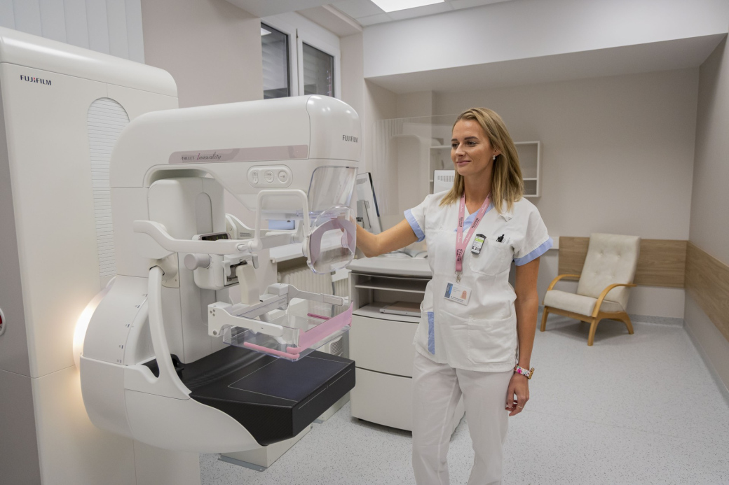 Krátké čekací doby, zájem žen – půl roku mamografu v KNTB