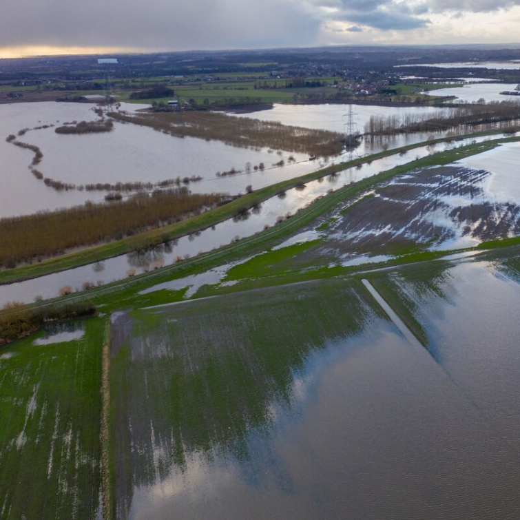 S odhalením černých skládek nebo monitoringem při povodních bude pomáhat dron
