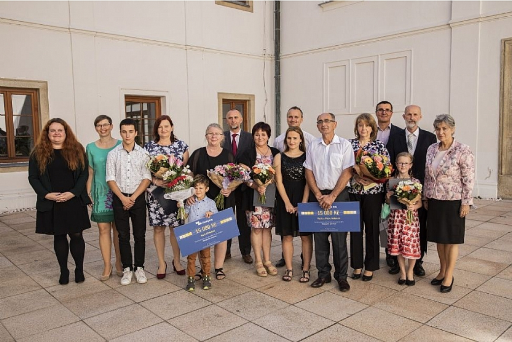 Nominujte pěstouny, které ocení kraj. Návrhy je možné zasílat do 24. března