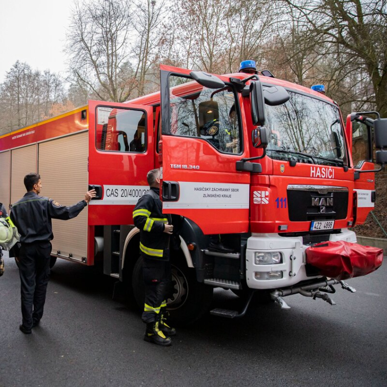 Nové vybavení i peníze na mládež. Zlínský kraj podpoří hasiče či horskou službu