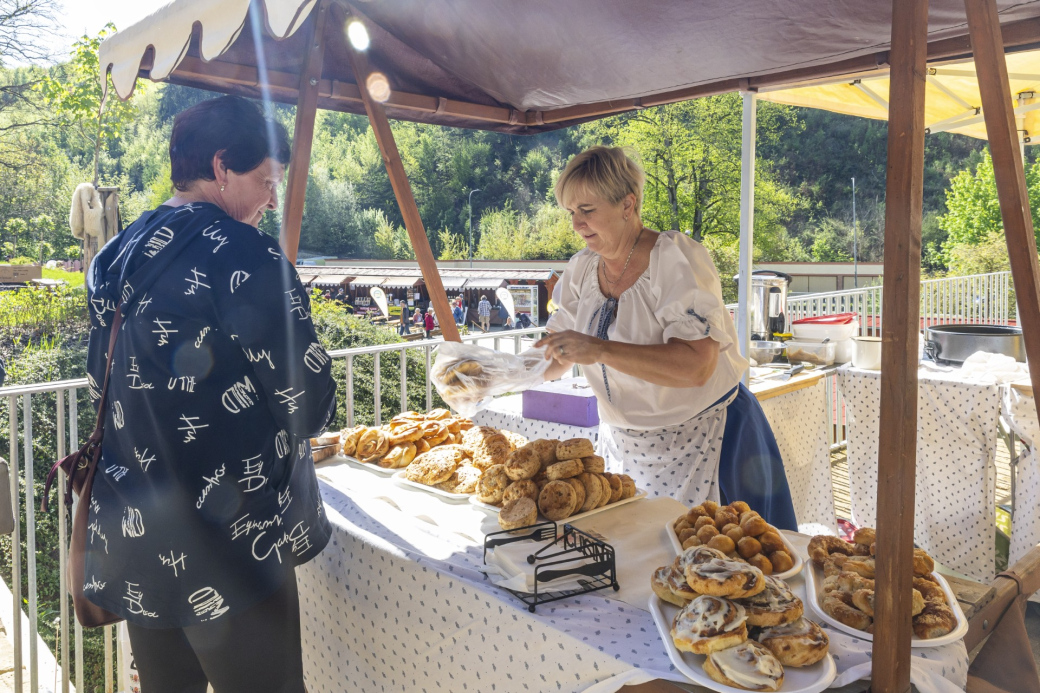 Ochutnejte Zlínský kraj. Gastrofestival na Čiperově vile nabídne jídlo, víno i tradice, návštěvníky dopraví historický autobus