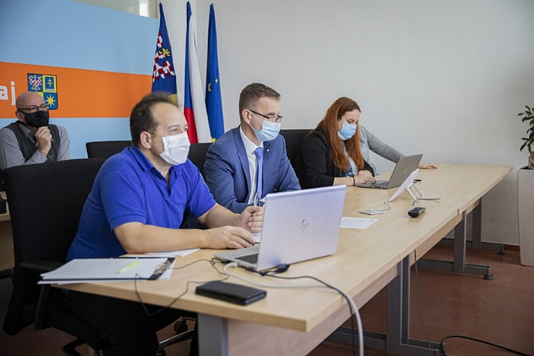 Očkovací strategií a vývojem epidemické situace se zabýval Krizový štáb Zlínského kraje