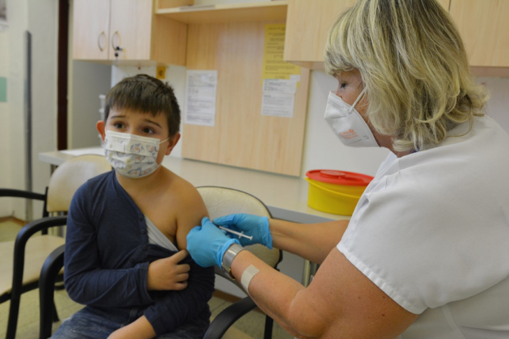 Očkovací centrum Uherskohradišťské nemocnice spustilo vakcinaci pro děti 5-11 let