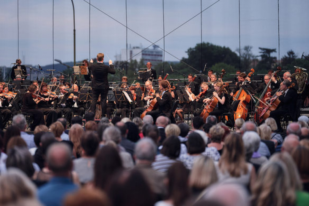 Open air léto s Filharmonií Bohuslava Martinů nabídne tři koncerty pod širým nebem
