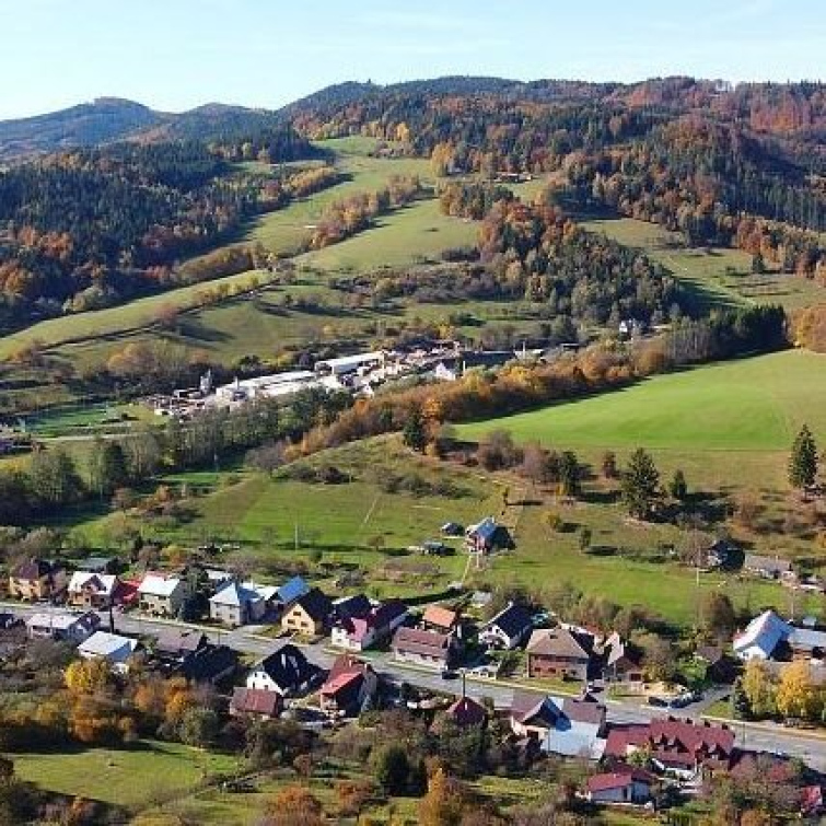 Kraj podpoří další rozvoj menších měst a obcí. Pomůže s novými silnicemi i přípravou pozemků pro bydlení