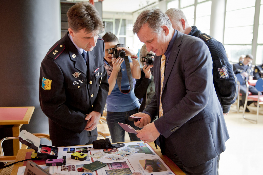 Kraj přispěl policii na ostrahu státní hranice