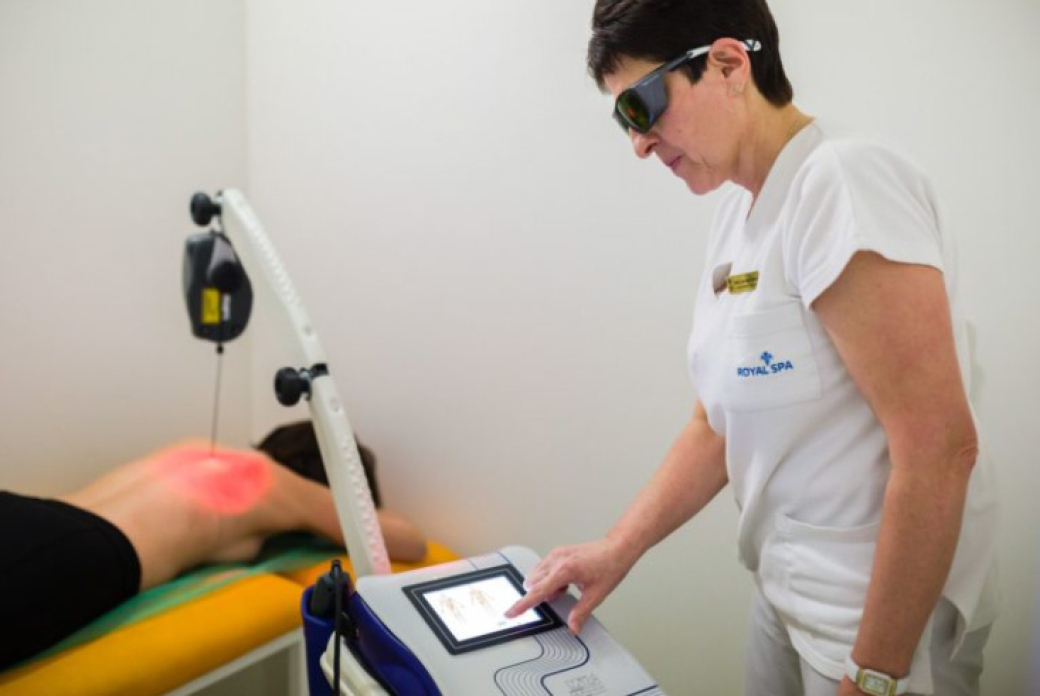 Léčba postcovidového syndromu speciálním laserem má v Luhačovicích 80% úspěšnost