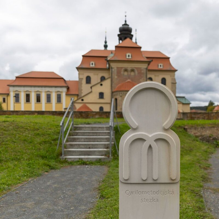 Poutníky na Cyrilometodějské stezce čeká větší pohodlí. Kraj podél trasy vybuduje odpočívky i nocoviště