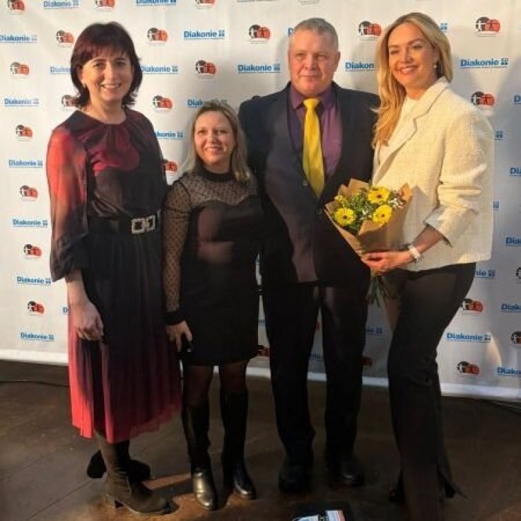 Profesionálové s velkým srdcem. Vratislav Kytlica z Uherského Hradiště a Eva Juřičková ze Vsetína uspěli v celostátní anketě Pečovatel/ka roku 2025