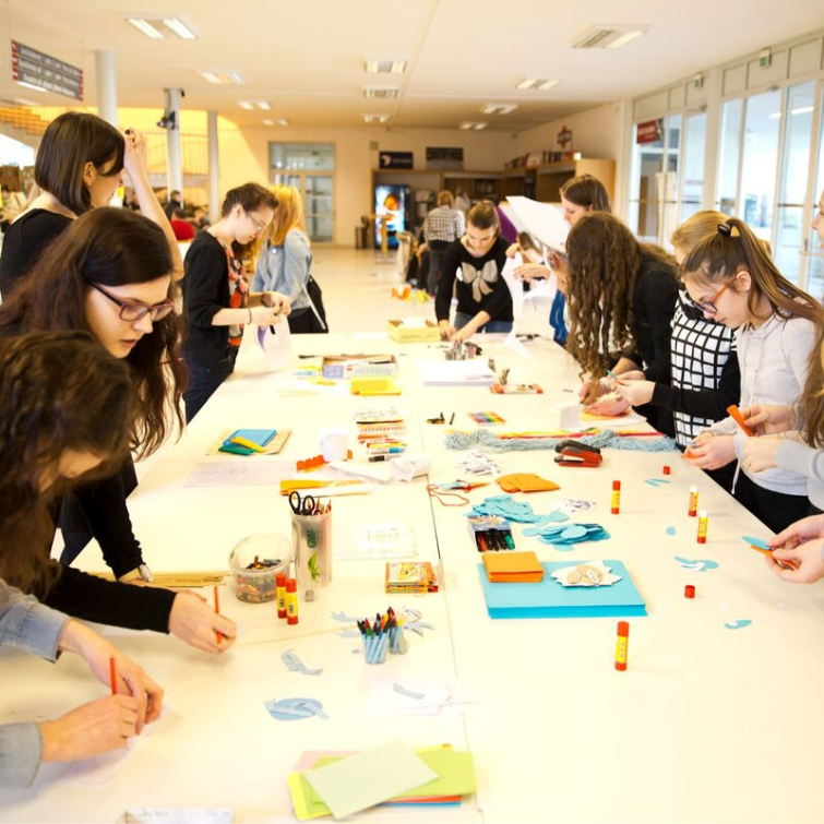 Kraj podpořil projekt Mosty poznání, který propojí zlínské a slovenské studenty