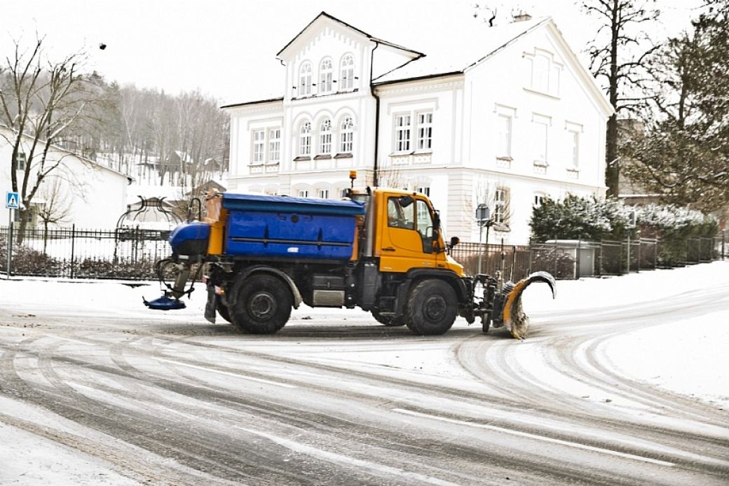 Silničáři hlásí první zimní zásah v nové sezoně