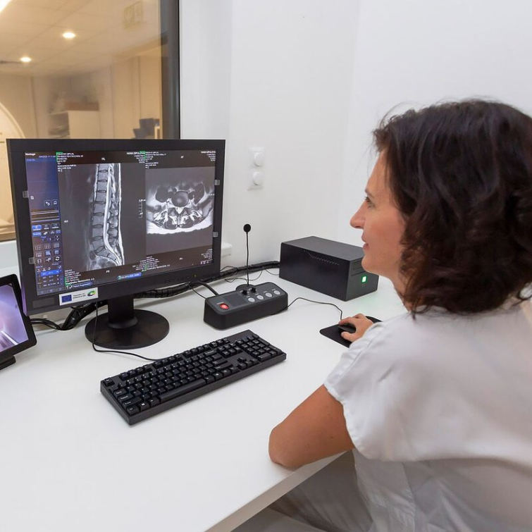 Kraj podpoří nový studijní program Radiologická asistence na UTB dotací 4,4 milionu korun