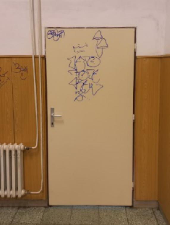 Sprejerovi hrozí až tři léta za mřížemi