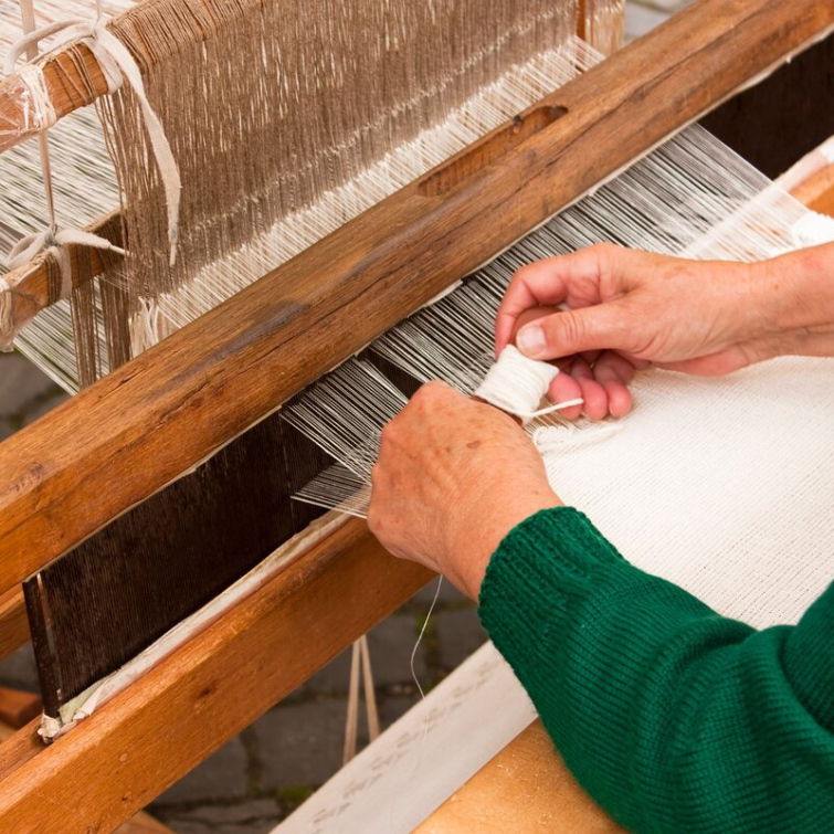 Studenti z Česka a Slovenska oživí tradiční řemesla. Nový projekt propojí design s kulturním dědictvím