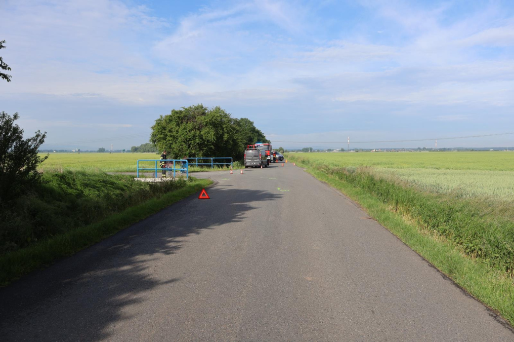 Srážka s dodávkou. Cyklista utrpěl vážná zranění, kterým následně podlehl 