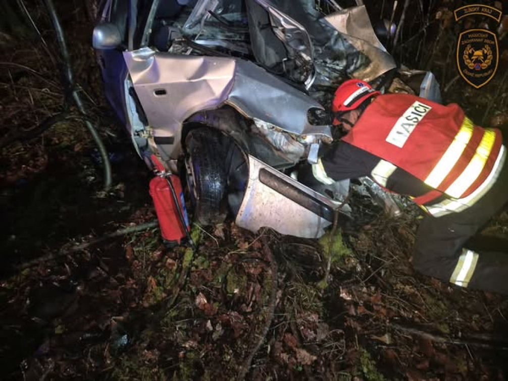 Tragické sobotní ráno na Uherskohradišťsku: Dvě dopravní nehody, tři mrtví