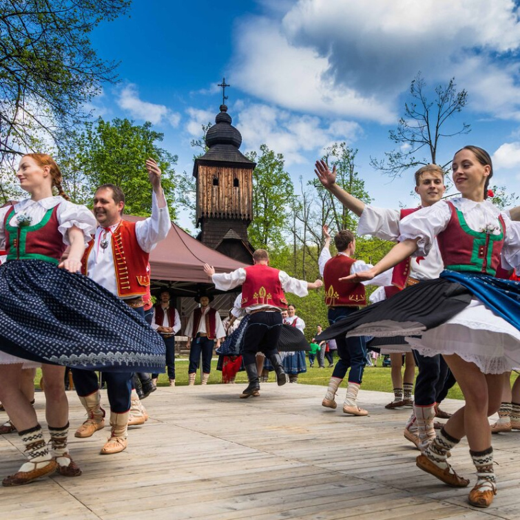 Zlínský kraj patří mezi českou turistickou špičku. V návštěvnosti turistických cílů obsadil 5. místo