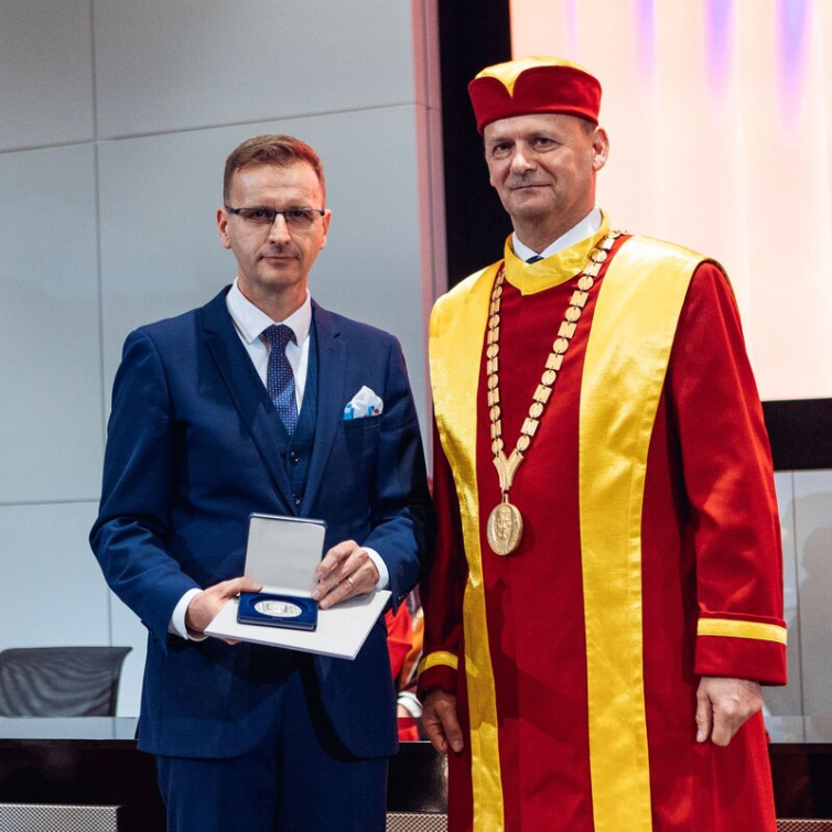 Univerzita ocenila hejtmana Holiše, vyzdvihla spolupráci s krajem