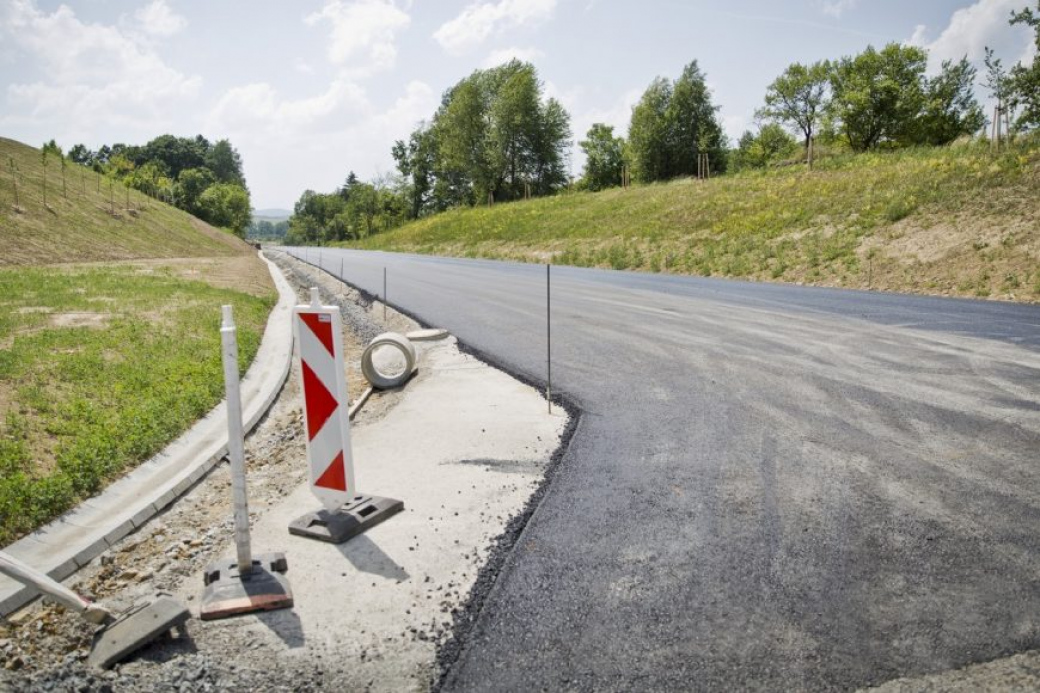 Zlínský kraj dostane od státu na opravu silnic více peněz