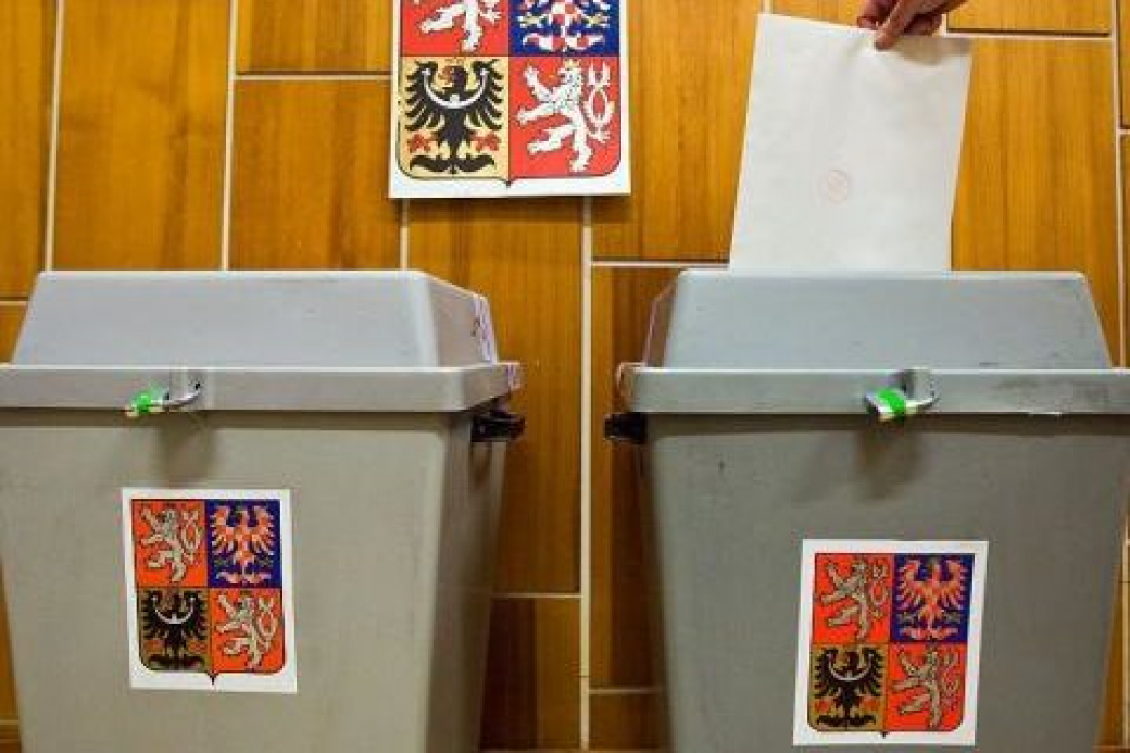 Jak dopadly volby v jednotlivých okresech? A kolik občanů přišlo vhodit svůj hlas do volební urny?