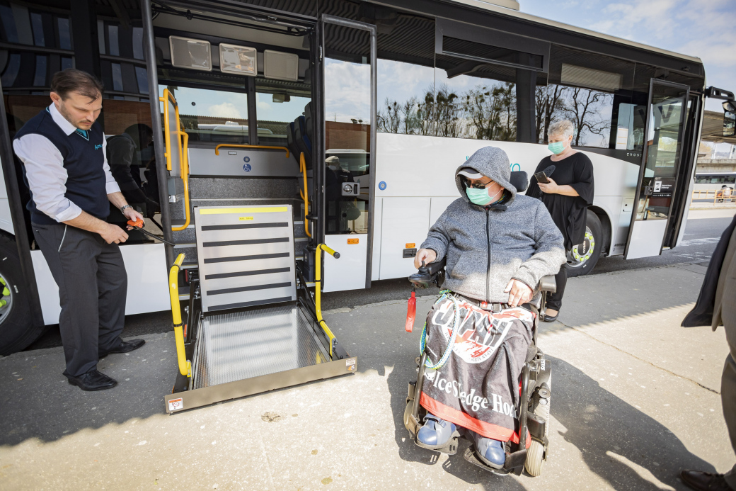 Ve Zlínském kraji budou jezdit nové autobusy s bezbariérovou úpravou