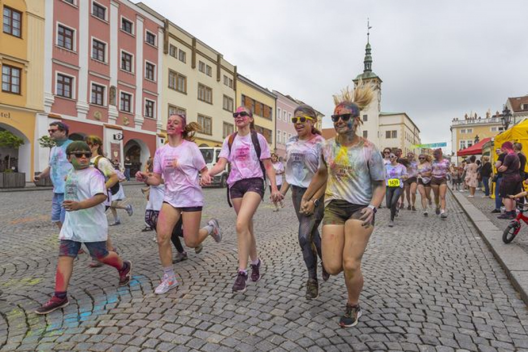 Kroměříž zářila barvami. Vybarvený běh si užilo přes 1400 lidí