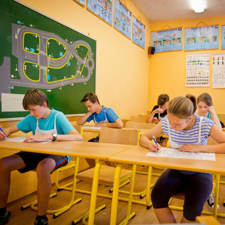 Kraj podpoří žákovské olympiády. Rozvíjejí technické talenty a zájem o vědu