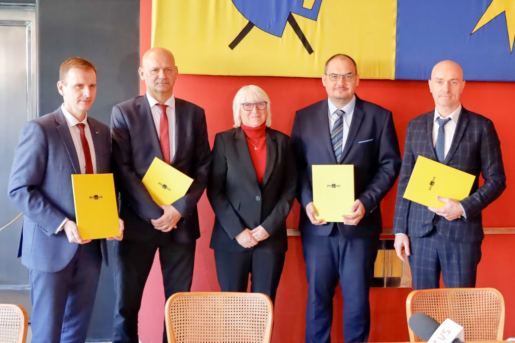 Zlínský kraj, univerzita a Baťova nemocnice podepsaly dohodu o spolupráci ve zdravotnictví