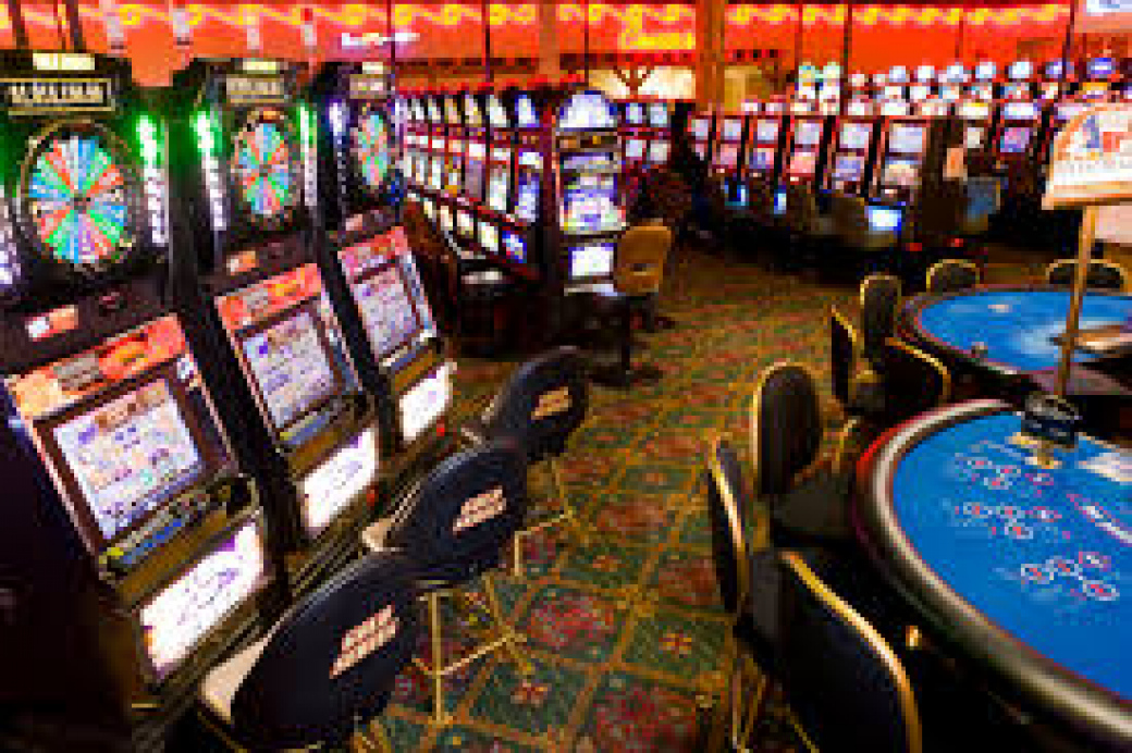 Vsetínské kasino v Lidovém domě otevře až na jaře