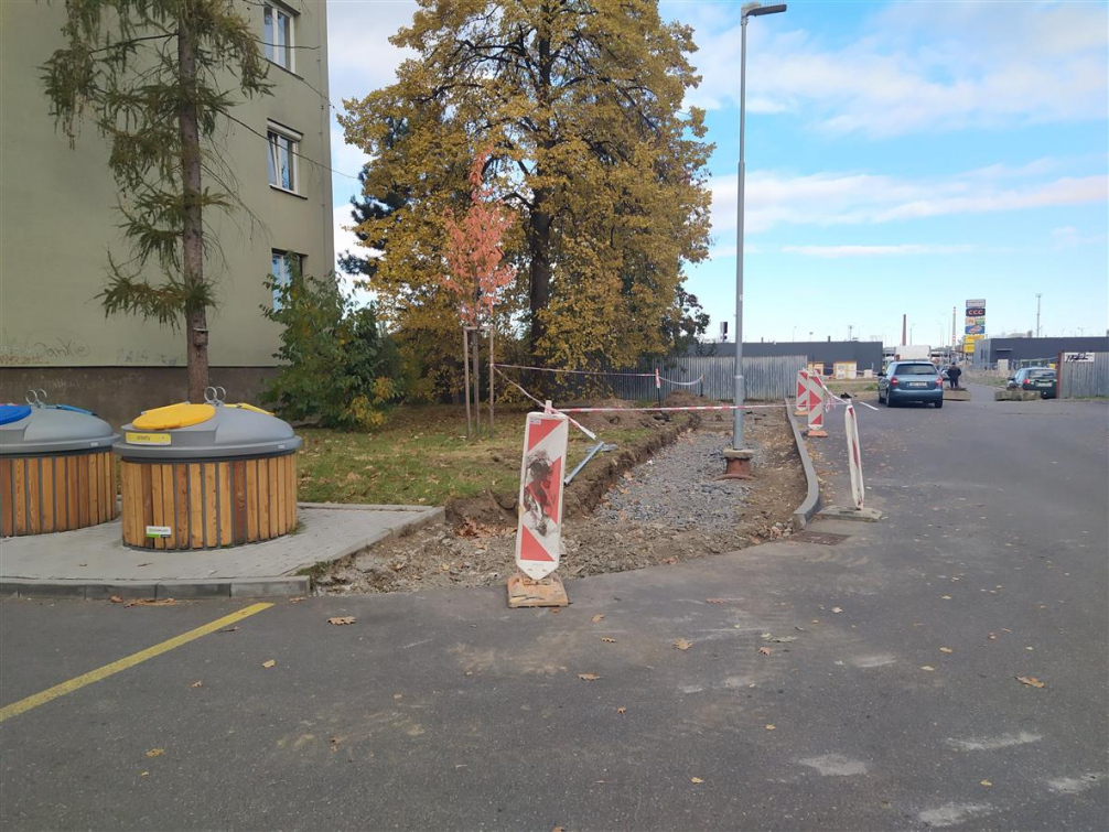 Valašské Meziříčí zahájilo opravu chodníků