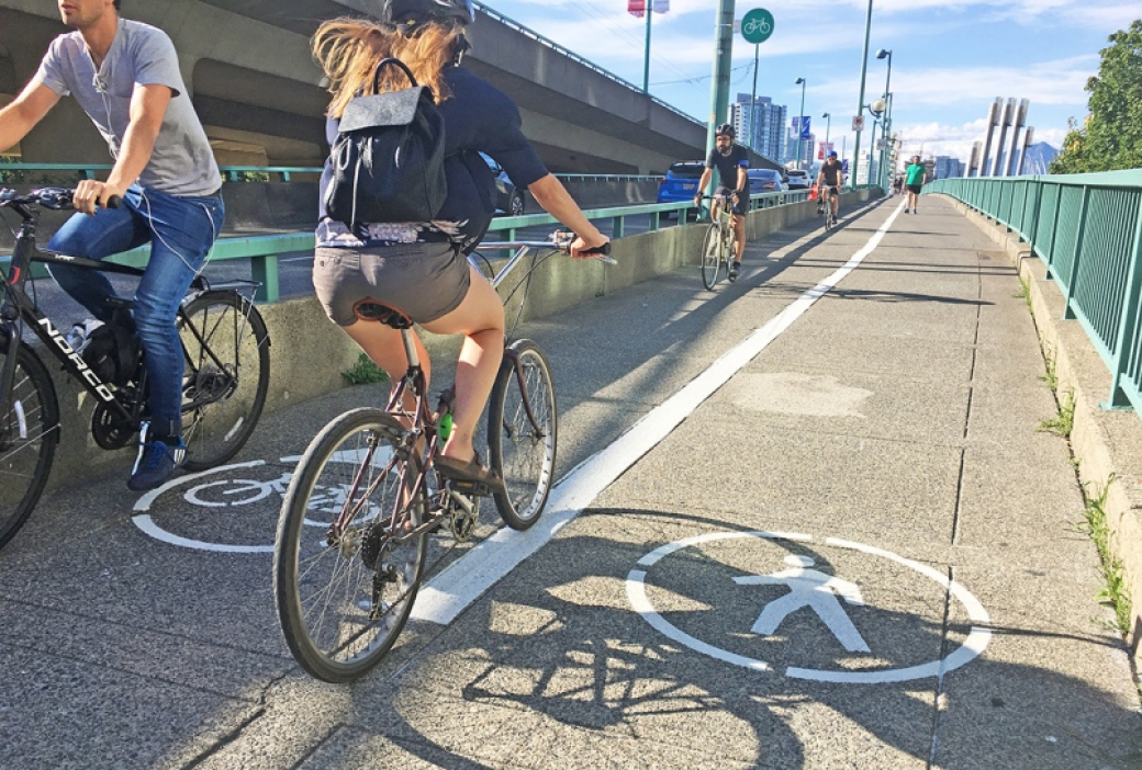 Valašské Meziříčí chce vybudovat pás pro cyklisty a chodce v ulici Hřbitovní