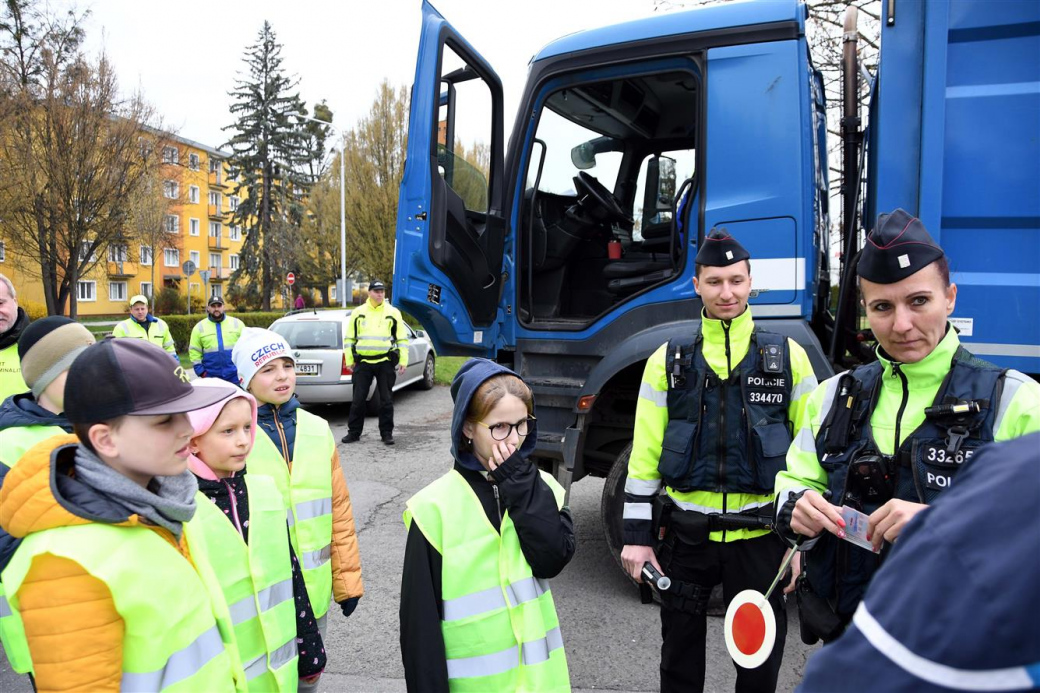 Děti zkontrolovaly 180 vozidel a jednoho cyklistu