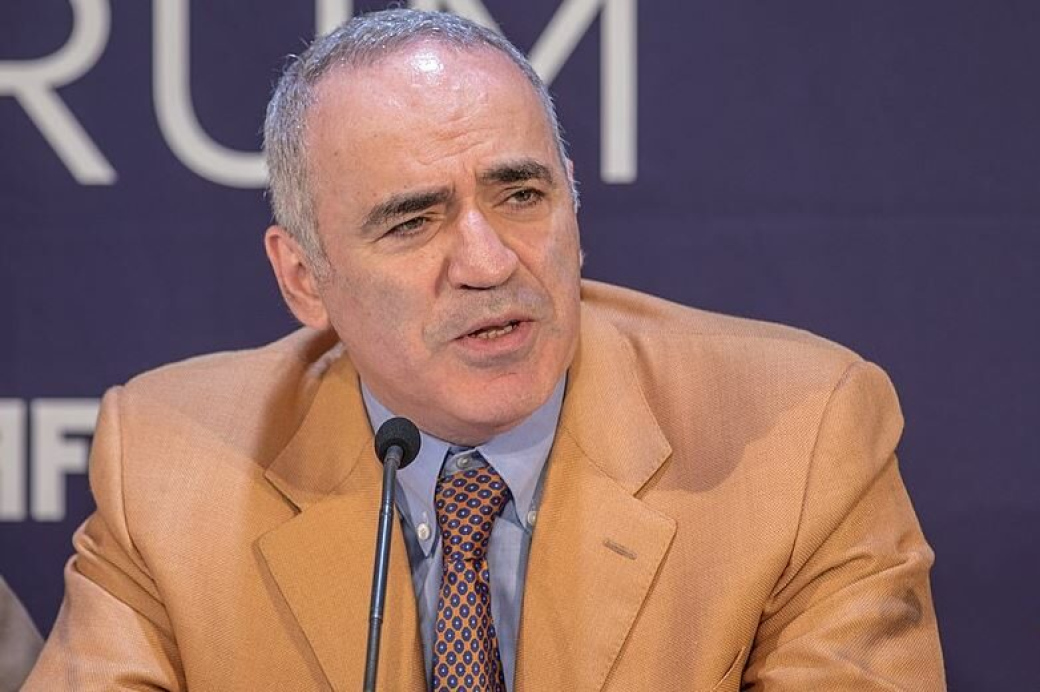 Režim v Rusku nejde opravit, musí skončit. Deformace společnosti je horší než za nacismu, říká Kasparov
