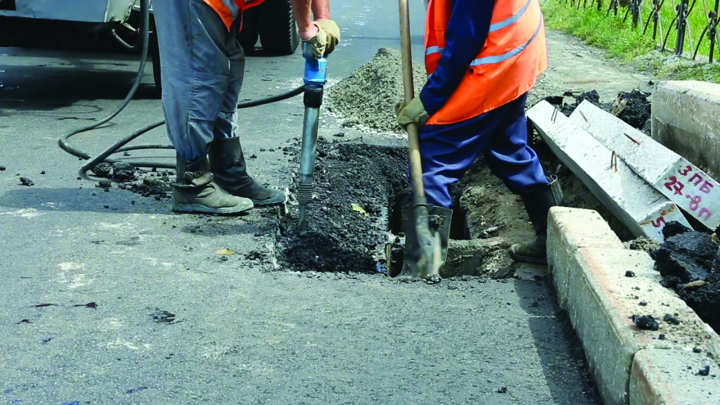 Začala oprava Bezručovy ulice v Rožnově