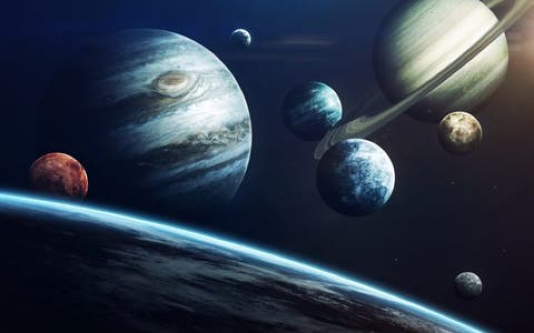 Astronomické zážitky 2021: Částečné zatmění, superúplněk i seskupení planet