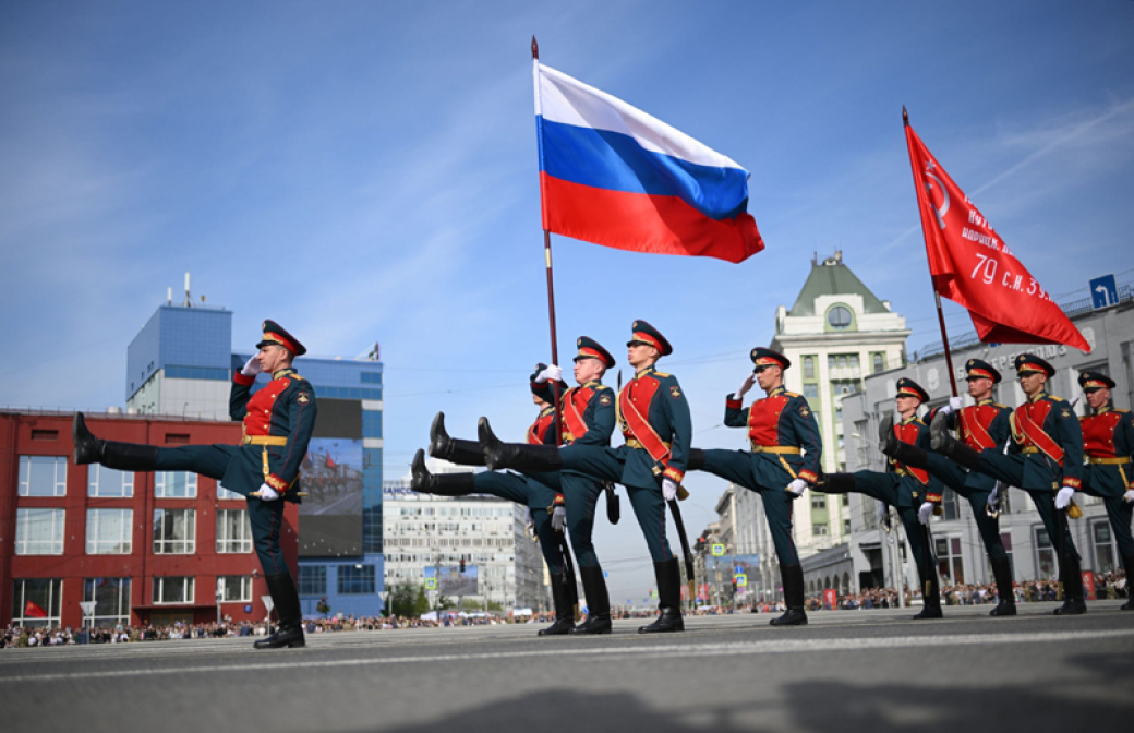 Místo snů o dobytí Varšavy si hlídejte Vladivostok. Poláci poslali v den výročí ostrý vzkaz Rusku i Evropě