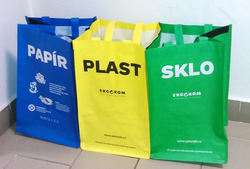 Město bude o prázdninách zdarma rozdávat tašky na tříděný odpad