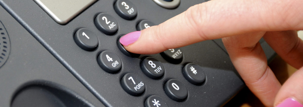 Provoz speciálních telefonních linek pro občany v době pandemie koronaviru končí k 1. červenci