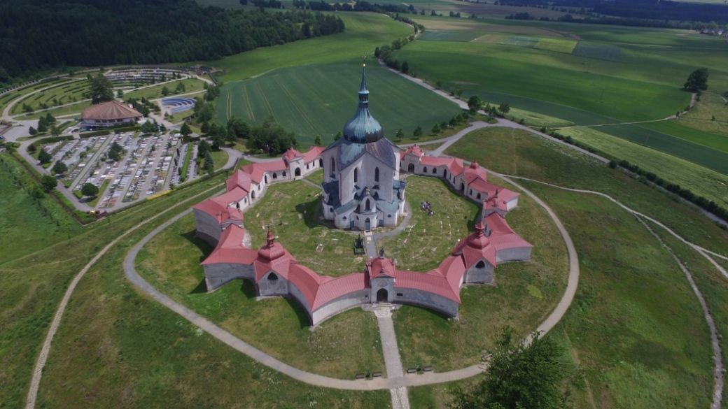 Přednáška Česko-Slovensko z ptačí perspektivy