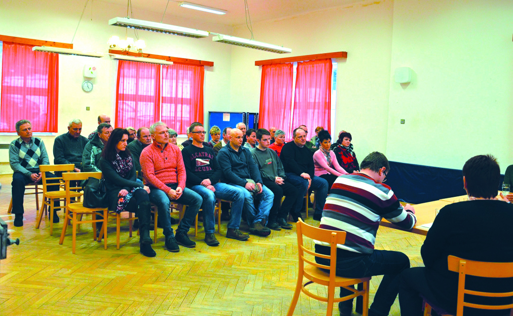 Vedení Valašského Meziříčí se setkalo s obyvateli Lhoty