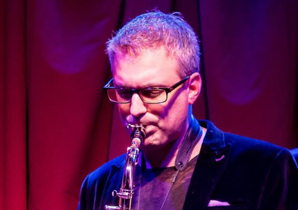 Nejlepší newyorský saxofonista míří na Malou scénu za oponou