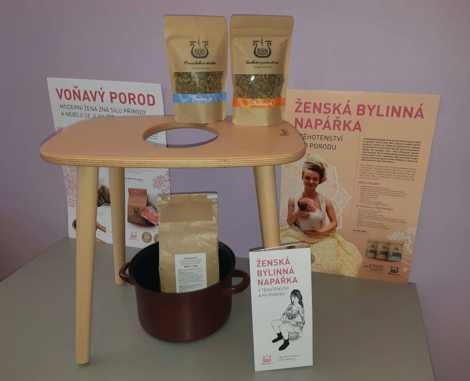Napářka z bylin pomáhá rodičkám v Nemocnici AGEL Valašské Meziříčí k příjemnějšímu porodu