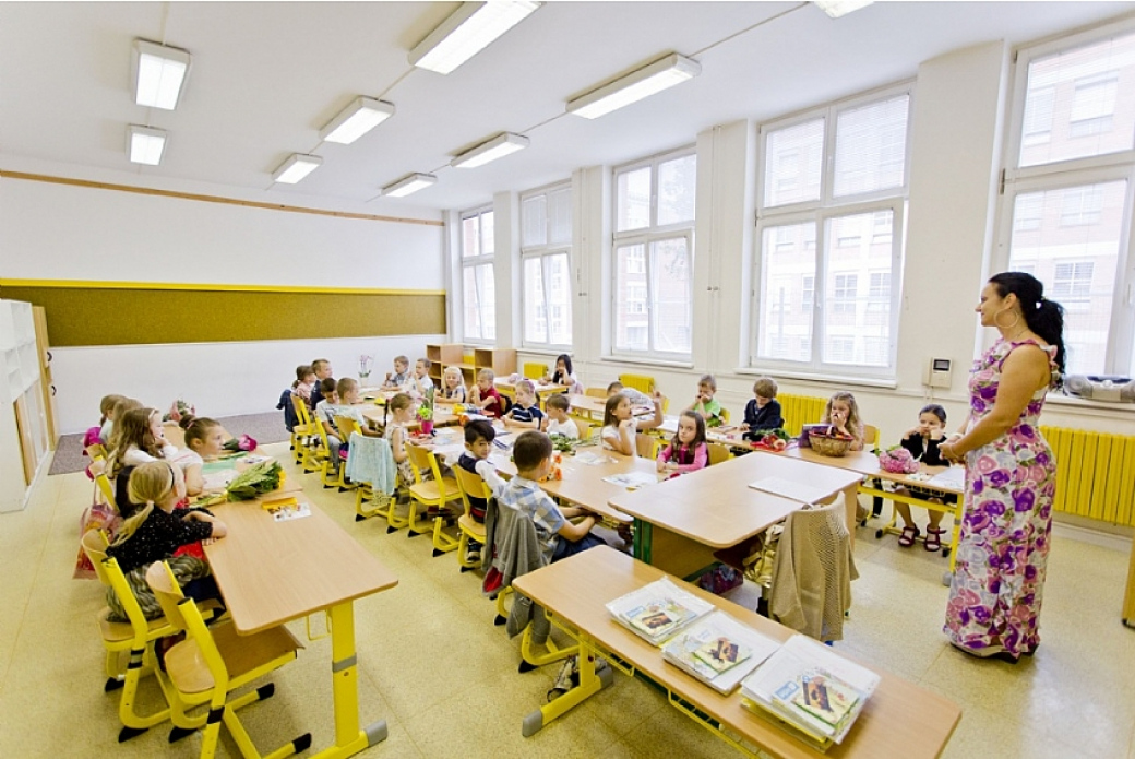 Zlínskému kraji se podařilo získat od státu peníze na navýšení platu pedagogů