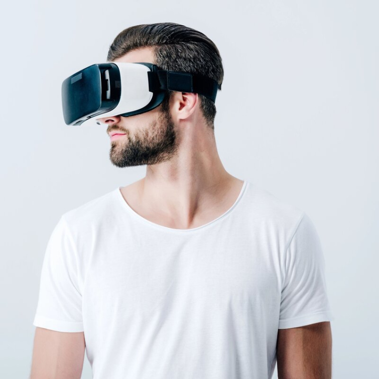 Střední školy ve Zlínském kraji budou učit s pomocí virtuální reality