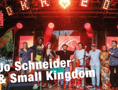 Jo Schneider &amp; Small Kingdom (USA/D/CZ)