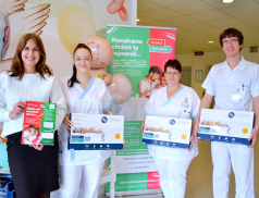 Novorozené děti v Nemocnici AGEL Valašské Meziříčí bude hlídat 8 nových monitorů dechu od Nadace Křižovatka